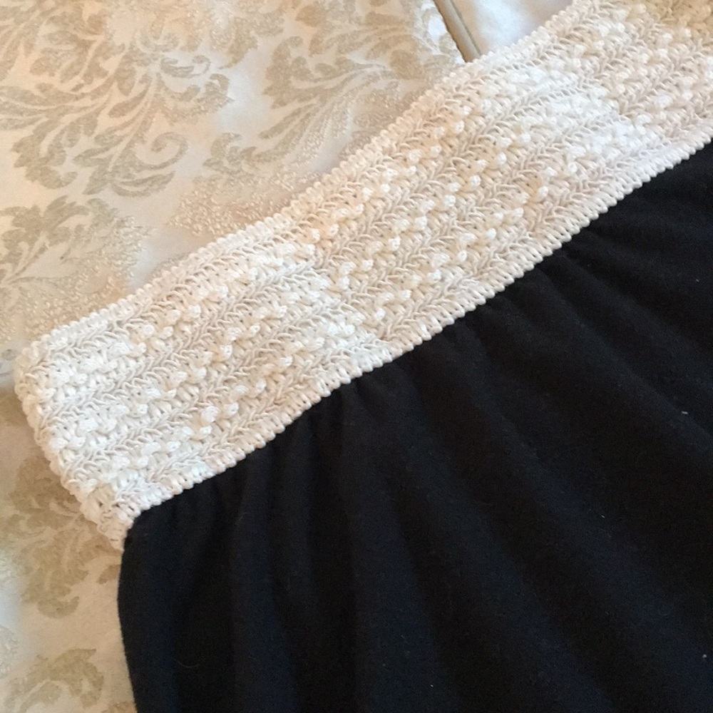 Super soft Lace waisted high low skirt